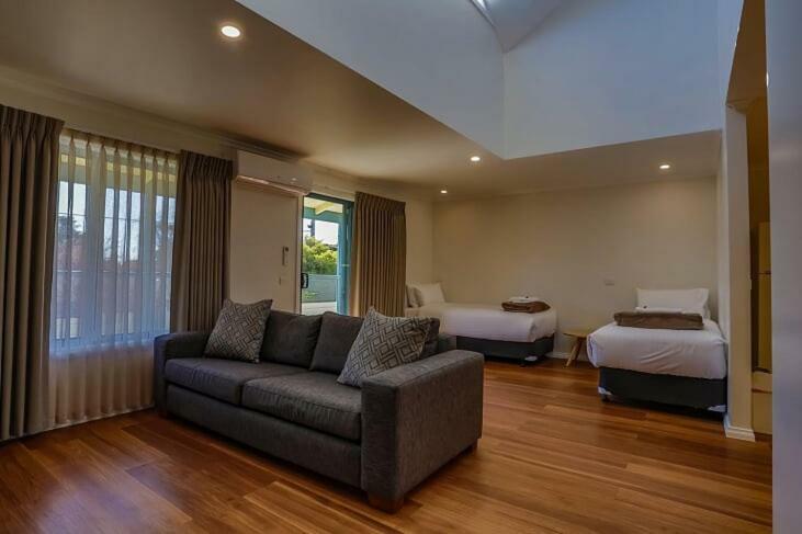 Phillip Island Off-Track Accommodation Cowes Ngoại thất bức ảnh